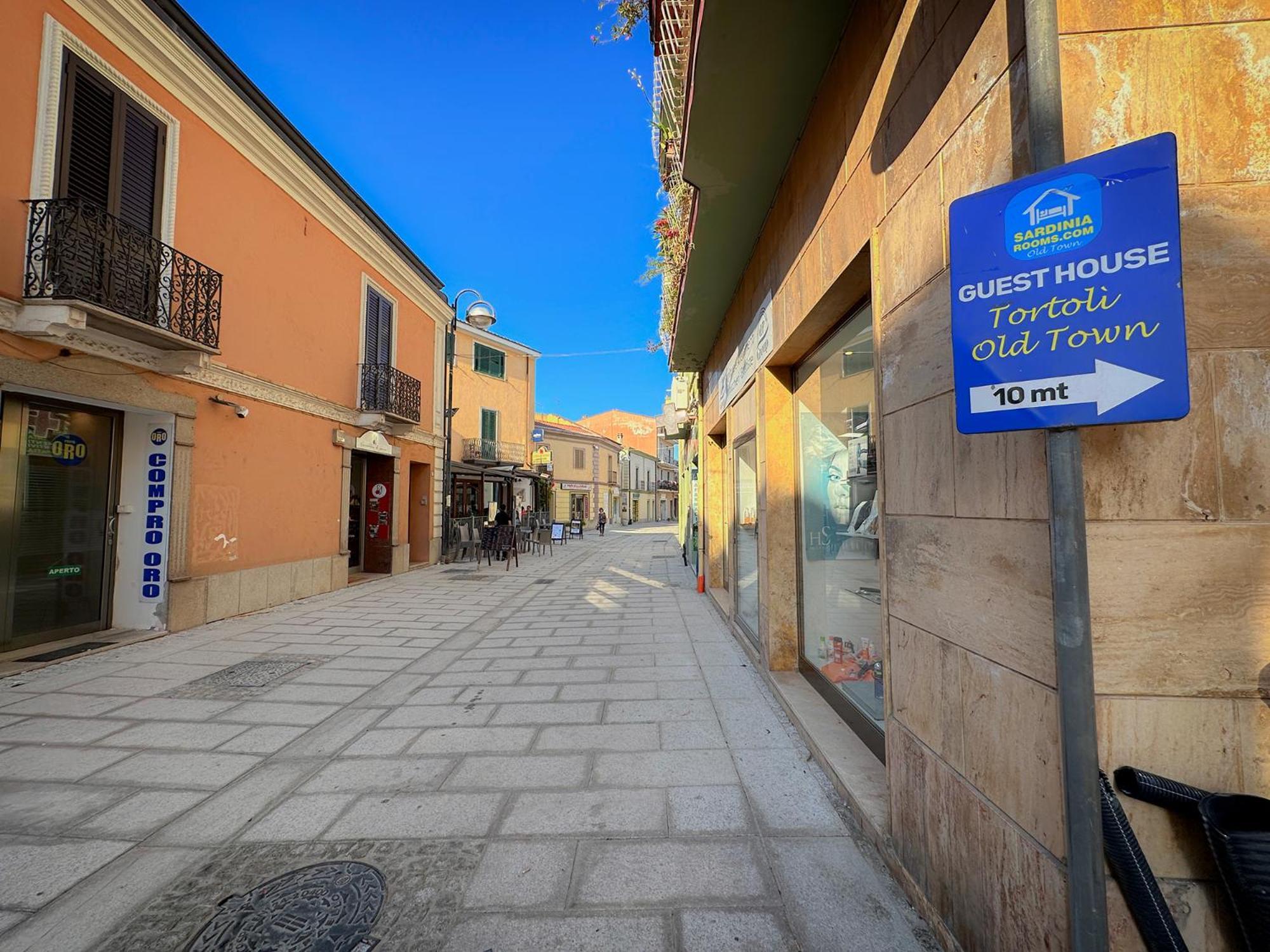 Sardiniarooms Tortoli Old Town Eksteriør bilde
